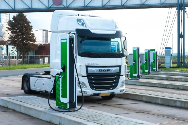 Laadpalen elektrische vrachtwagens