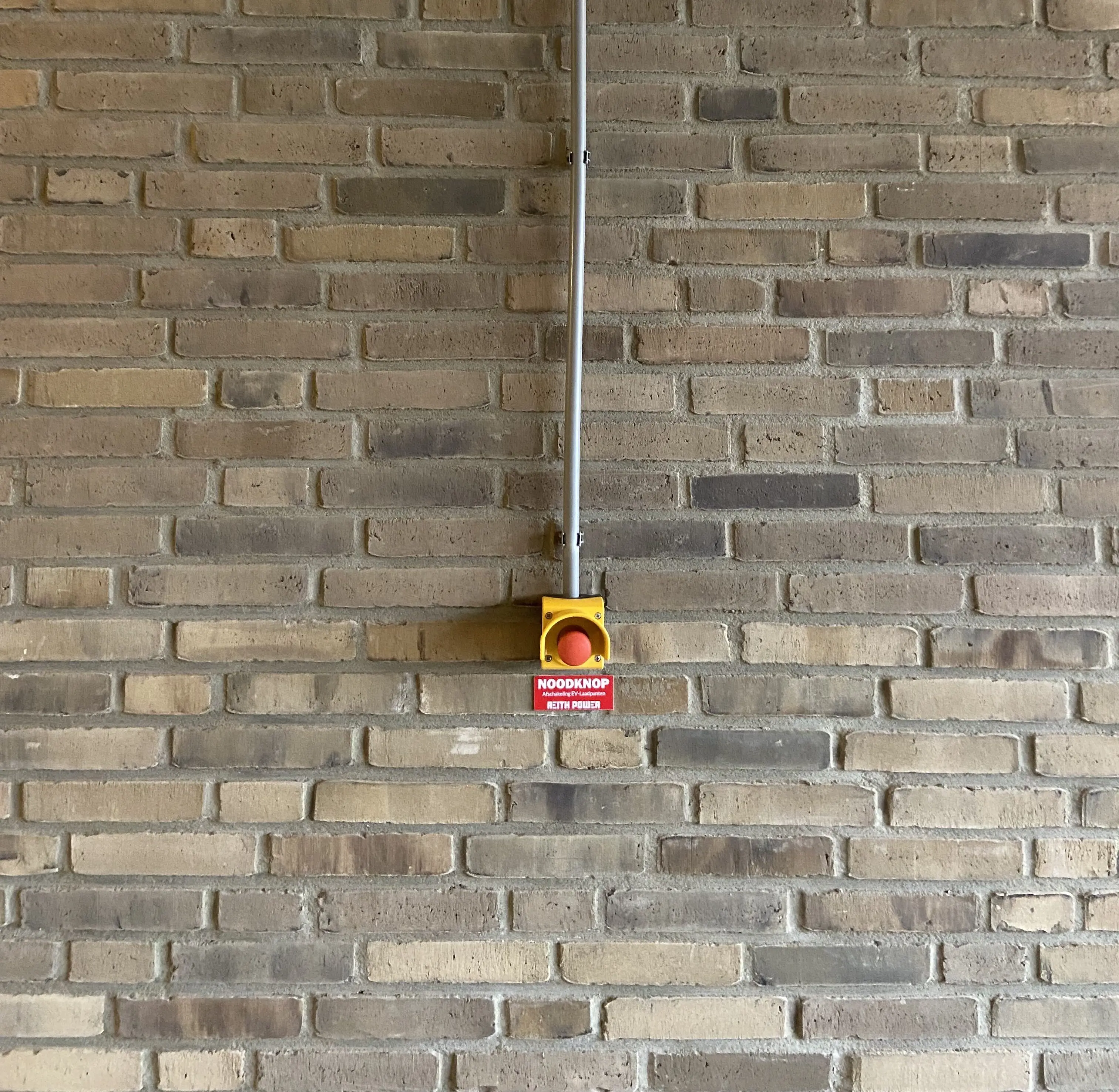 Laadpunten in parkeergarage VvE Cruquius