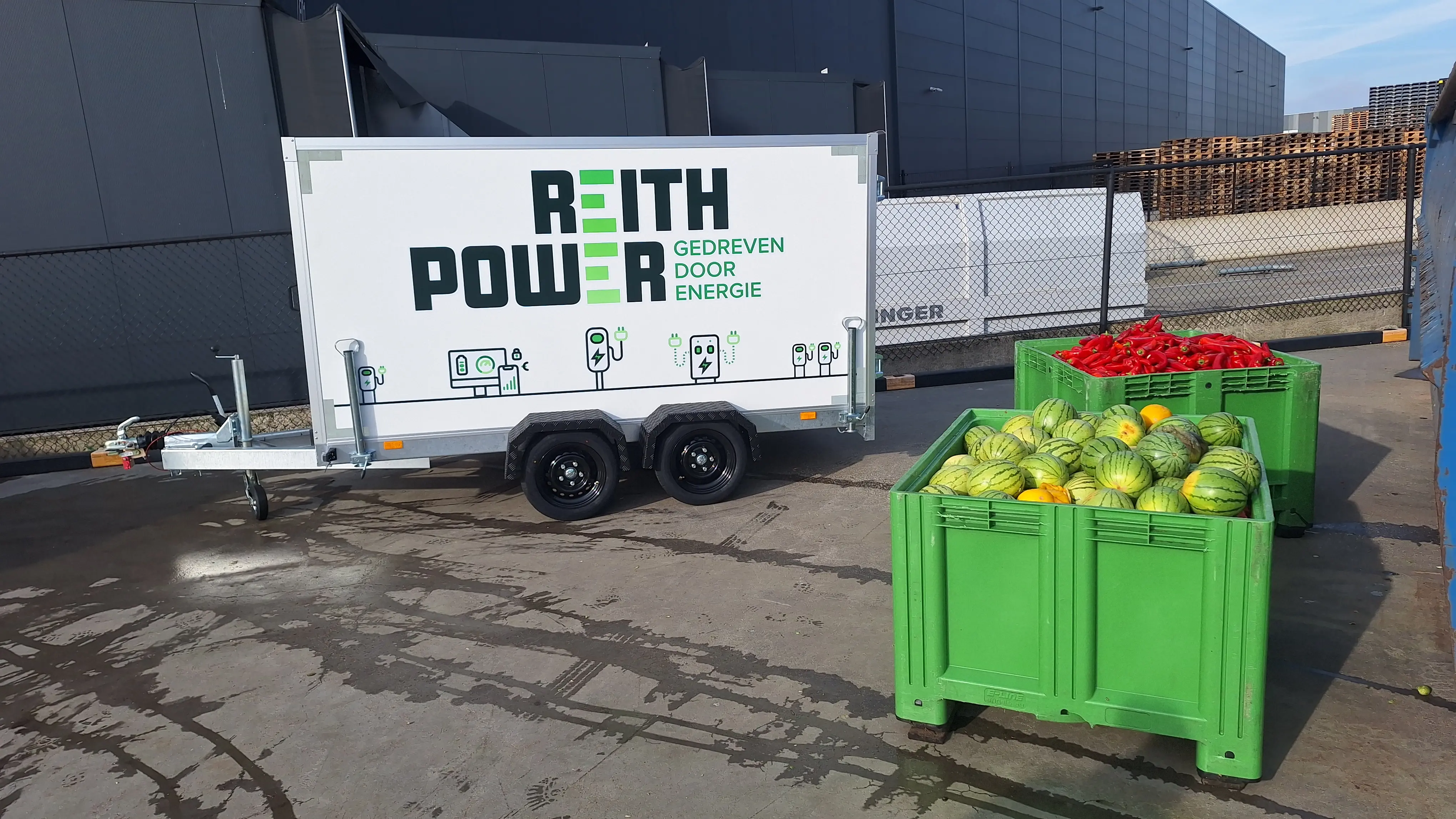 Groothandel in Venlo voorzien van 24 laders
