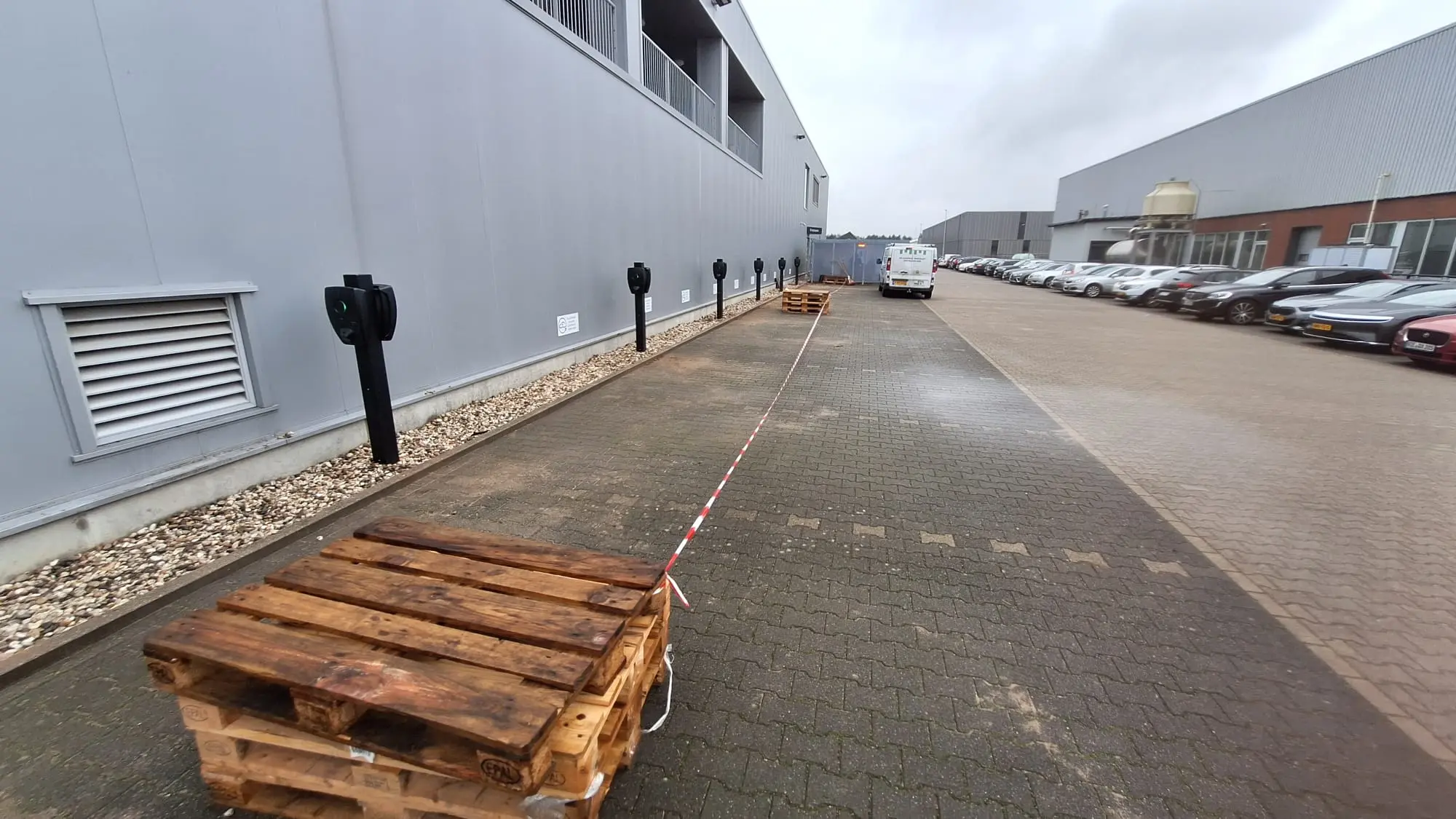 Groothandel in Venlo voorzien van 24 laders