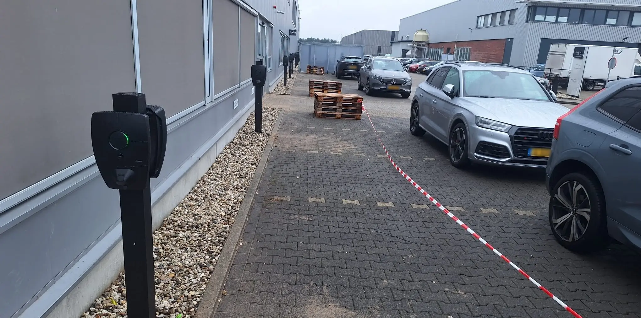 Groothandel in Venlo voorzien van 24 laders